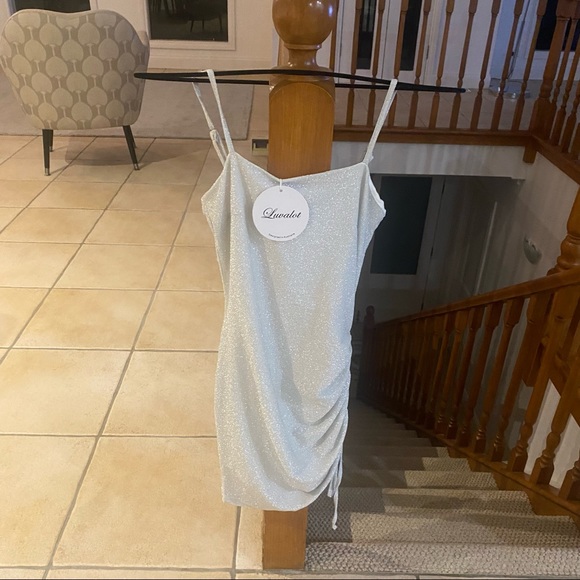 Luvalot dress size 8 silver new with tags - Picture 3 of 7